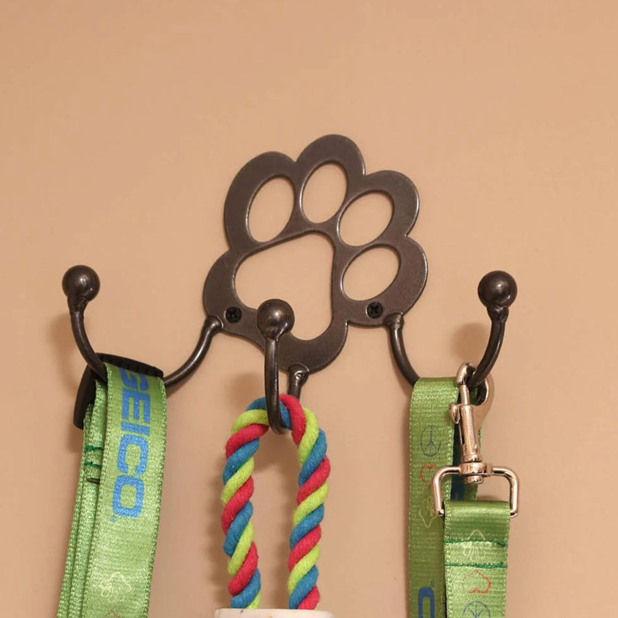 Dog leash holder metal wall art for pet lovers!