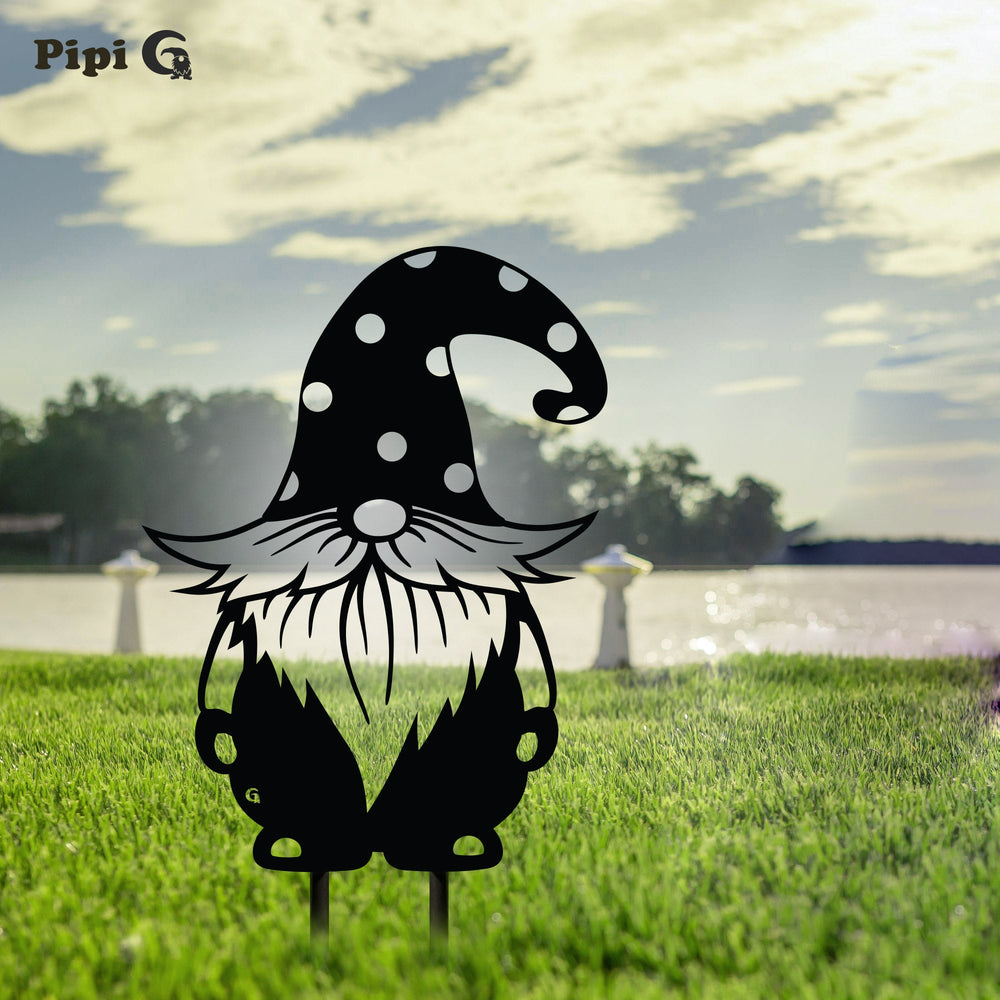 Metal Garden Décor Art Gnomes Collection - Pipi G